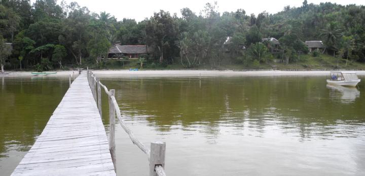 Voyage sur-mesure, Lodge sur les rives du lac Ampitabe